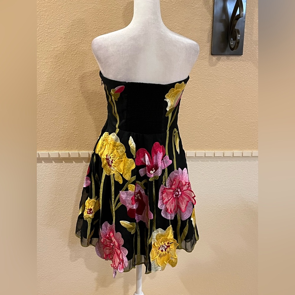 Anthropologie floral mini dress w/ 3D appliqué. Strapless. Black yellow pink. S - Picture 7 of 16
